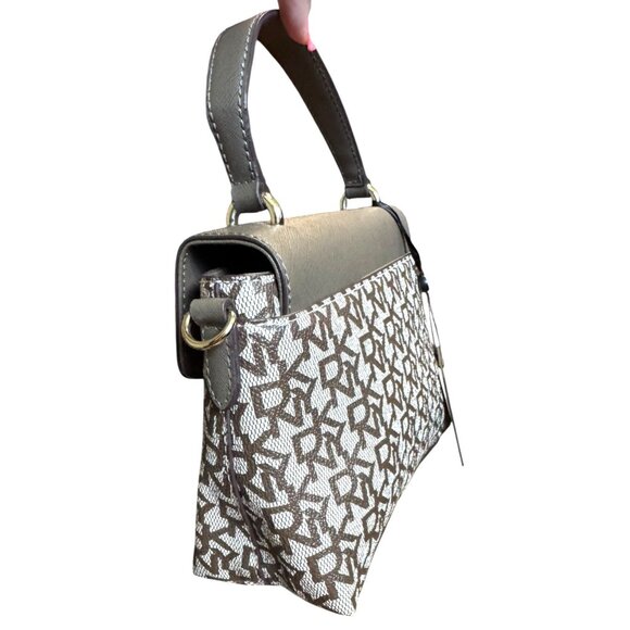 DKNY Peppa Logo Crossbody Bag‎ With Top Handle & Adjustable Strap - Picture 5 of 6